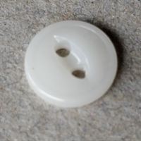 hvid retro skjorteknap genbrug 2 huller plastik 11 mm.